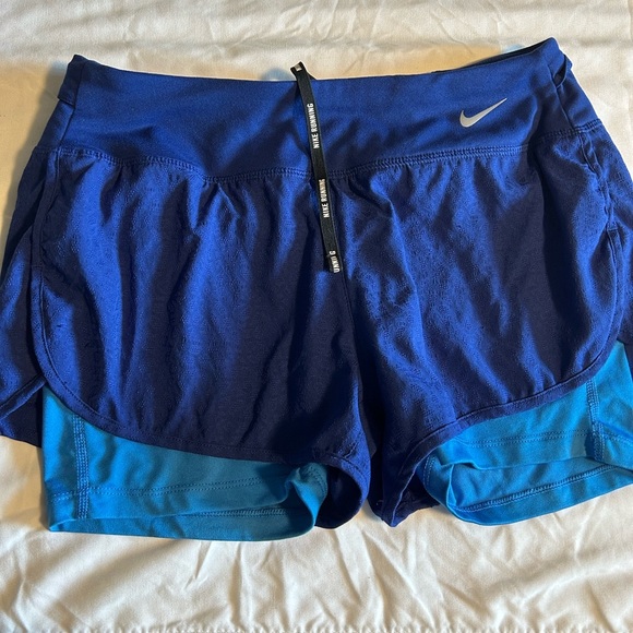 Nike Dri-FIT Running Shorts with Built-In Compression – Women’s Small Blue - Picture 2 of 4
